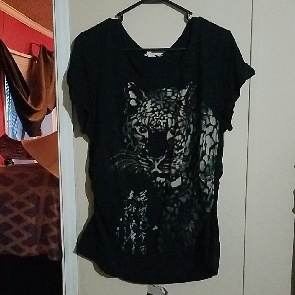 Leapard top